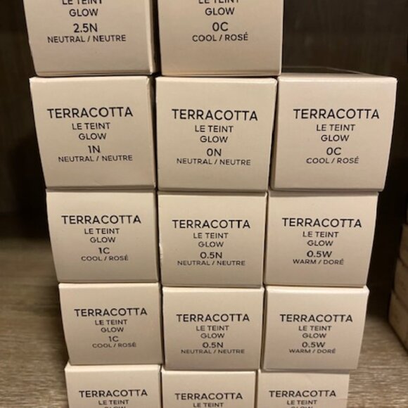 Guerlain Terracotta Le Teint Glow- Healthy Glow Foundation 11.5ml Colour: 0C - Picture 3 of 3